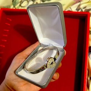 Elegant Silver Heart Bracelet